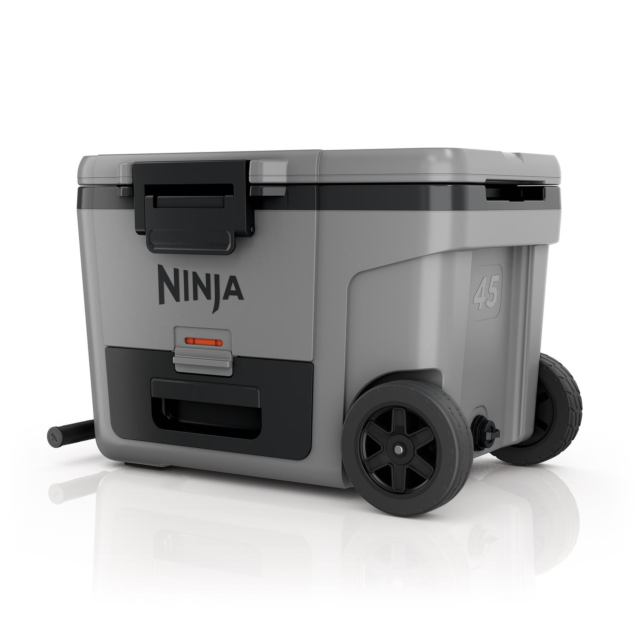 Ninja FB245UKGY Ninja FrostVault 45QT/42L Wheeled Cooler with Dry Zone - Slate Grey | Ninja | Brands | Euronics Site